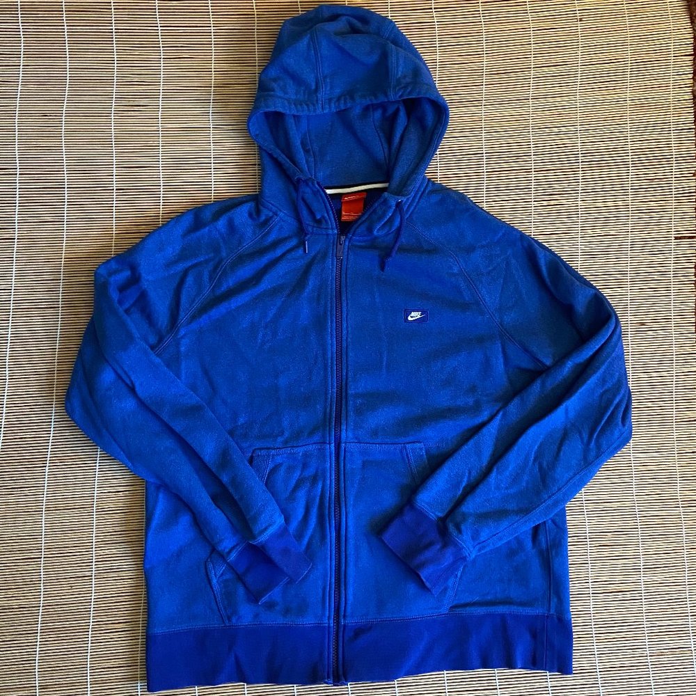 Nike sweatshirt